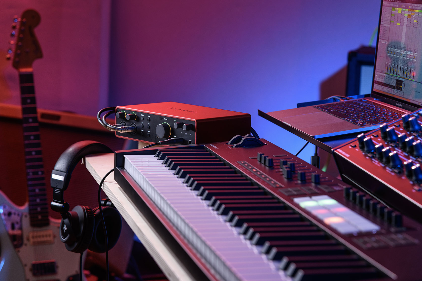 Focusrite SCARLETT 16I16 4G 4th Gen 24-bit 192 kHz Audio Recording